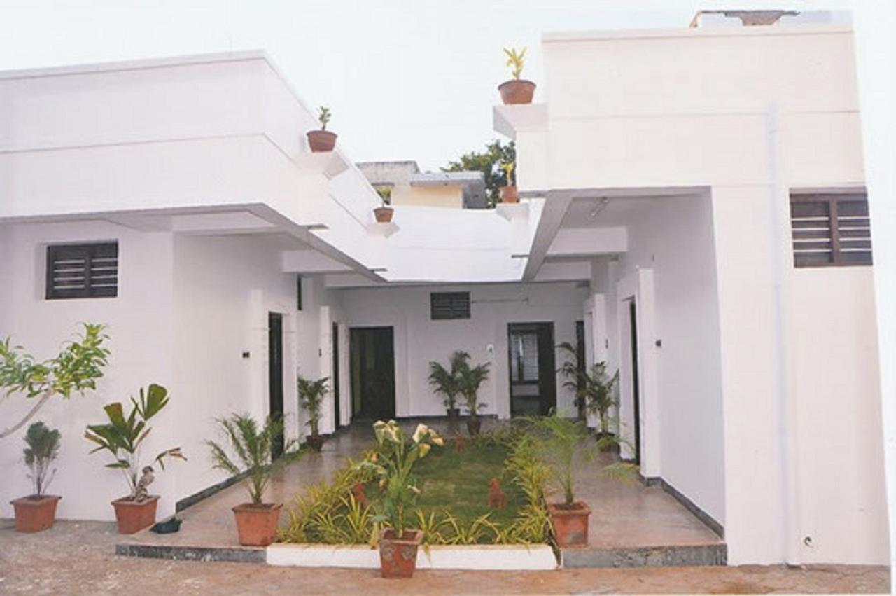 Arunaalaya Residency Hotell Tiruvannāmalai Exteriör bild