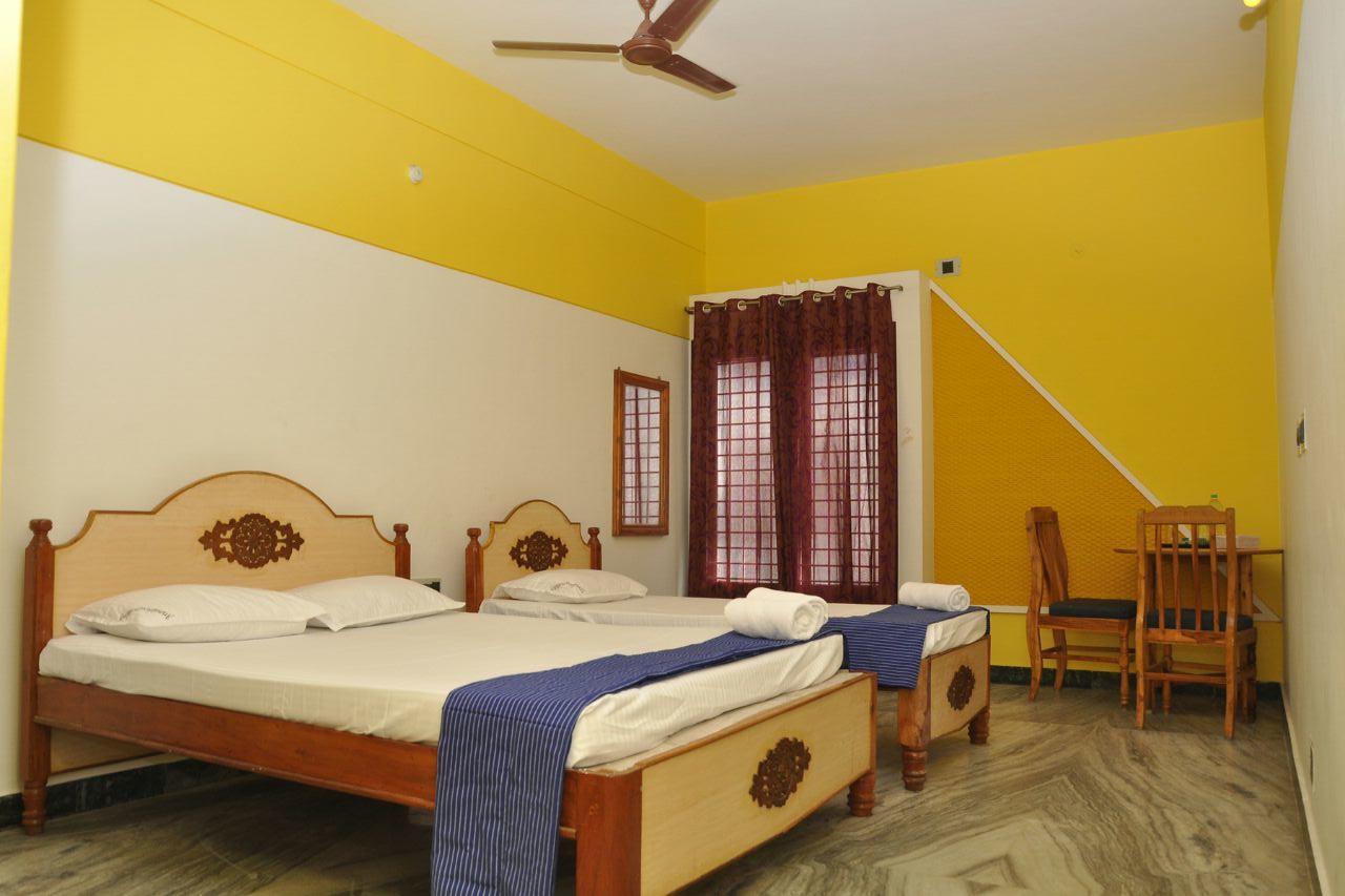 Arunaalaya Residency Hotell Tiruvannāmalai Exteriör bild