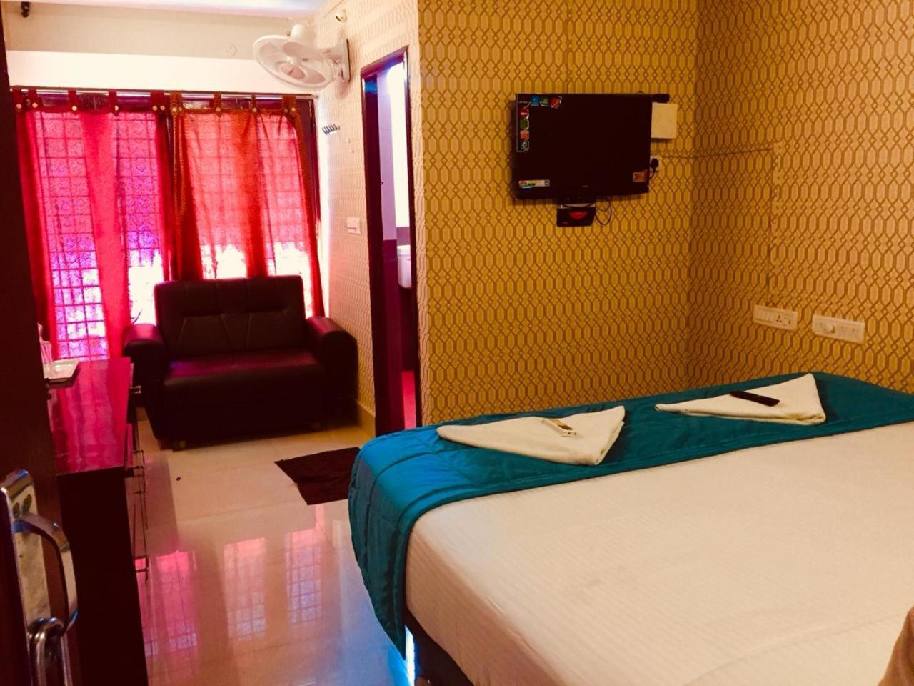 Arunaalaya Residency Hotell Tiruvannāmalai Exteriör bild